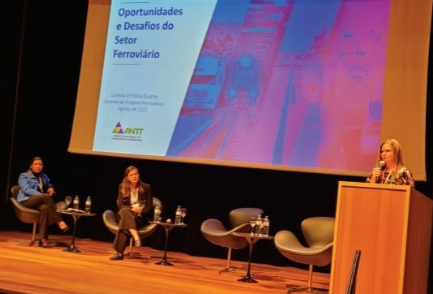 Gerente da ANTT defende ferrovias para transporte de cargas de longa distância