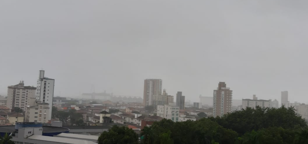 Frente fria deve permanecer na Baixada Santista nesta semana
