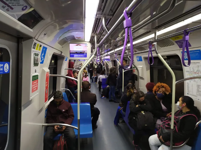 Uso de máscara contra Covid deixa de ser obrigatório em Metrô, ônibus e trem a partir desta sexta em São Paulo
