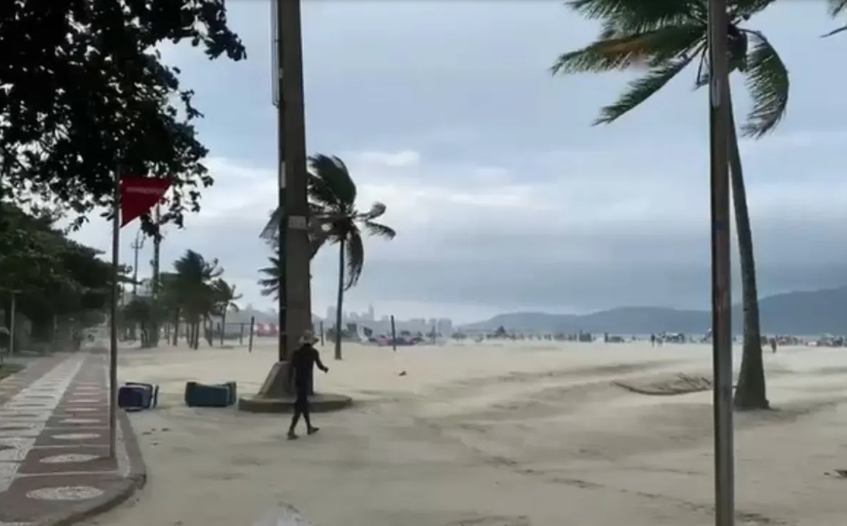 Fim de semana no litoral de SP terá queda de 11°C, ciclone extratropical e chuva