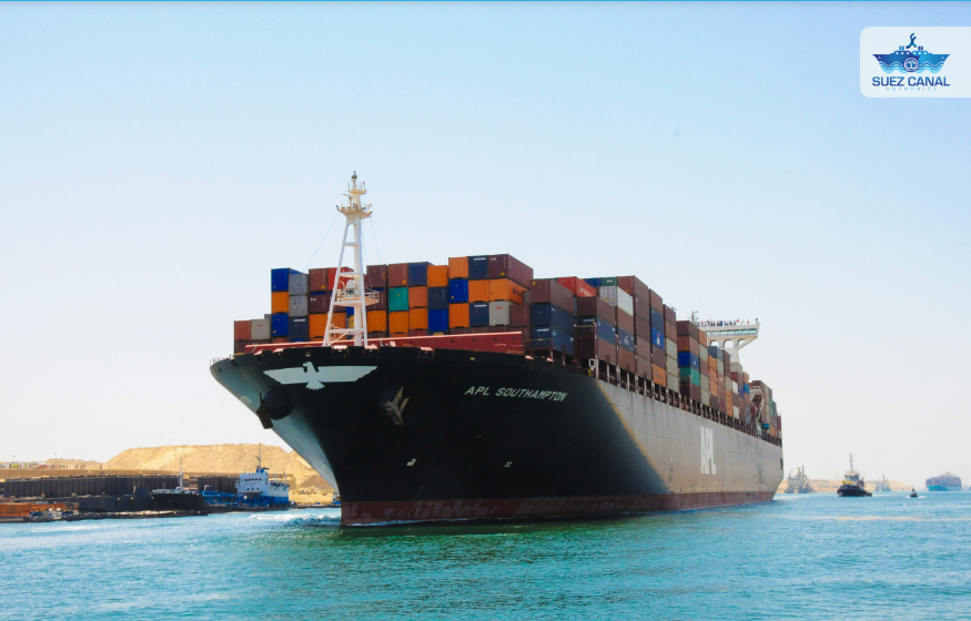 Canal de Suez aumenta taxas de pedágio