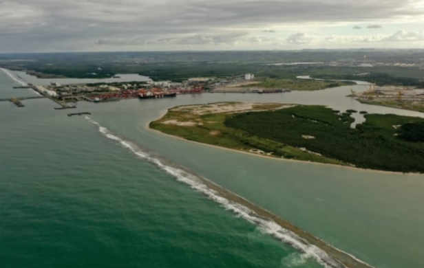 Porto de Suape anuncia terminal para movimentação de minérios