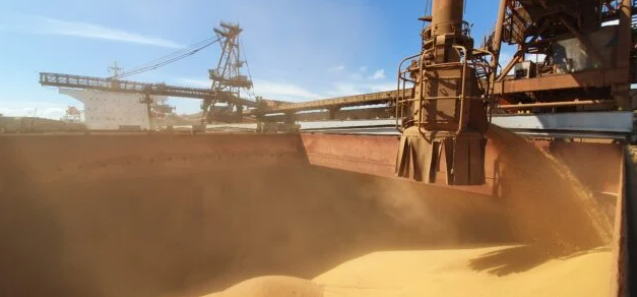 Balança comercial registra superávit de US$ 4,1 bilhões em agosto