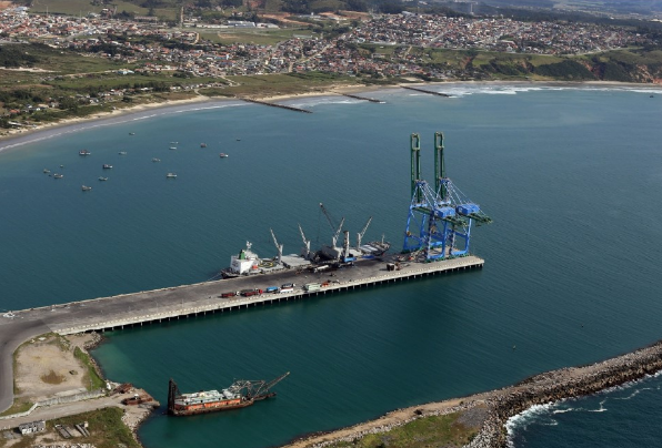 Porto de Imbituba movimenta 5,5 milhões de toneladas em nove meses