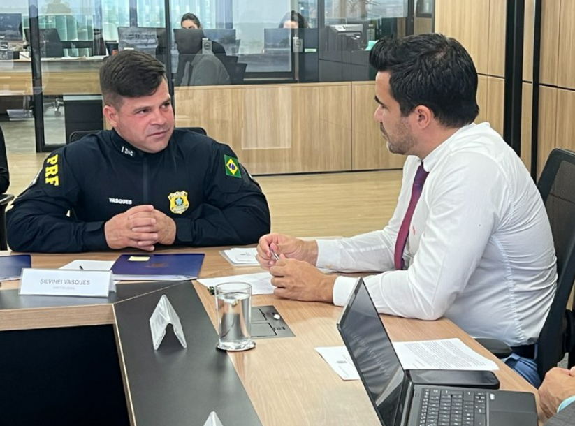 Diretor-Geral reúne-se com Secretário-Executivo do Minfra