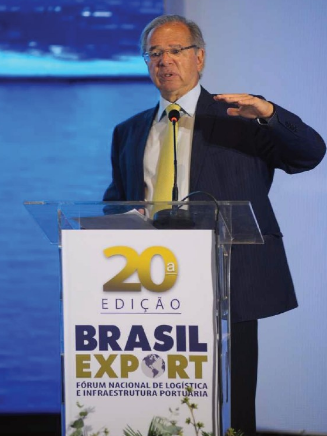 Paulo Guedes afirma que pretende reduzir custos na cabotagem