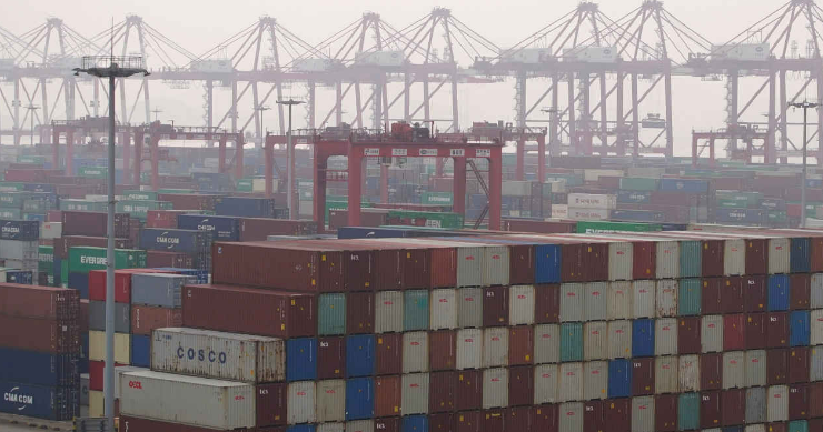 Importações e exportações da China sofrerão pressão maior no 4º tri, diz Ministério do Comércio