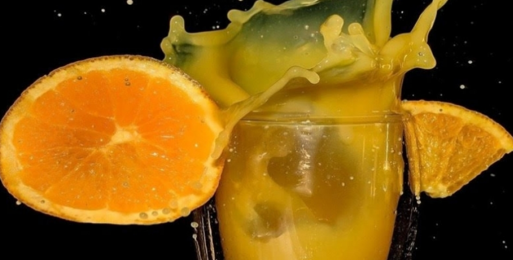 Reino Unido suspende tarifas de suco de laranja por 2 anos