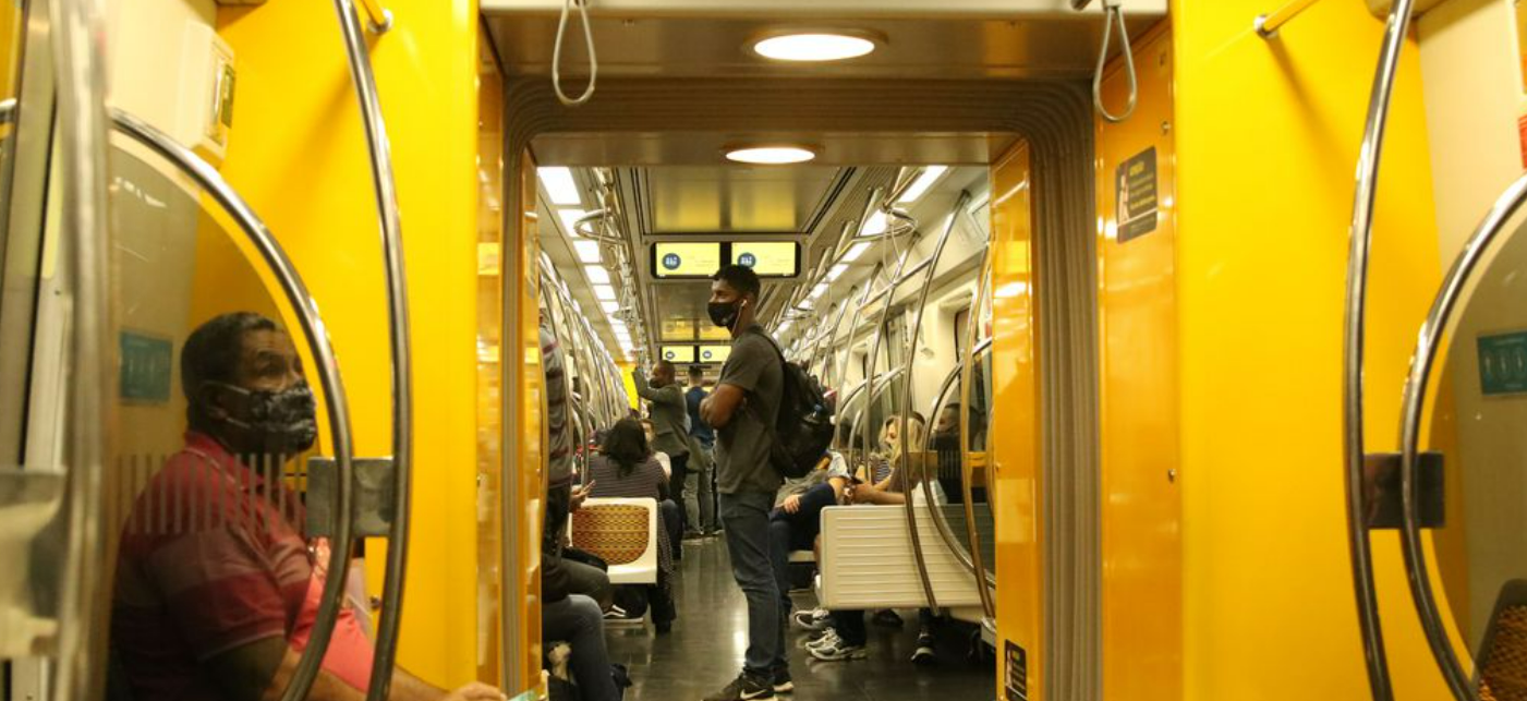 SP decide retomar obrigatoriedade do uso de máscara no transporte público