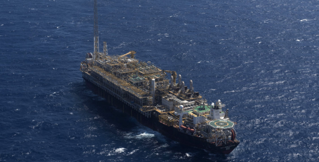Pré-sal do Brasil produzirá 7,7 bi de barris de petróleo