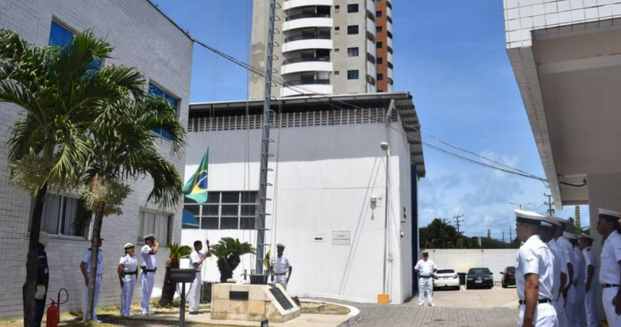 Cerimônia em alusão ao Dia da Bandeira é realizada na Capitania dos Portos do Ceará