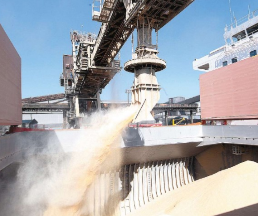 Otimismo cerca exportação de commodities