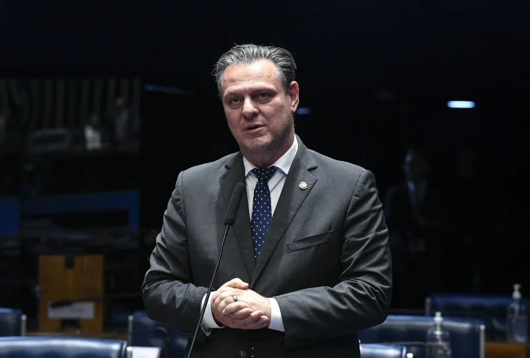 Carlos Fávaro é oficialmente confirmado novo ministro da Agricultura do Brasil