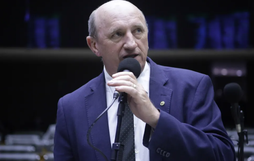Ministro da Agricultura define mais nomes da equipe da Pasta