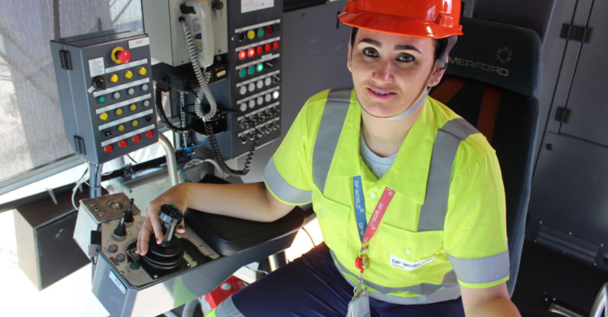 DP World Santos abre vagas para estágio no início de 2023