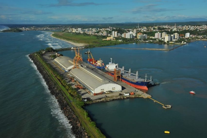 Portos públicos da Bahia movimentam mais de 10 milhões de toneladas em 2022