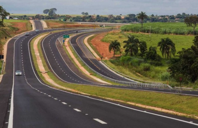 Ministério dos Transportes estima entrega de 861 km até abril