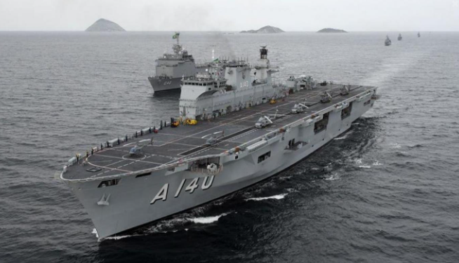 Visita a navios da Marinha integra programação do aniversário de Santos