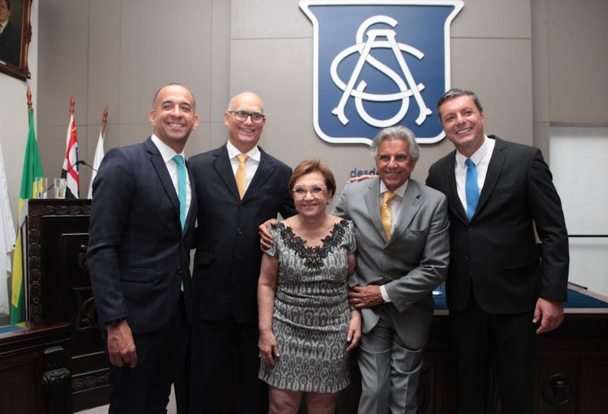 ACS recebe evento em homenagem aos ex-prefeitos de Santos