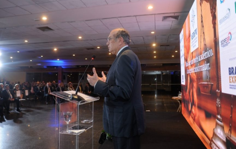 Gilmar Mendes fala sobre soberania nacional; Márcio França pede menos burocracia