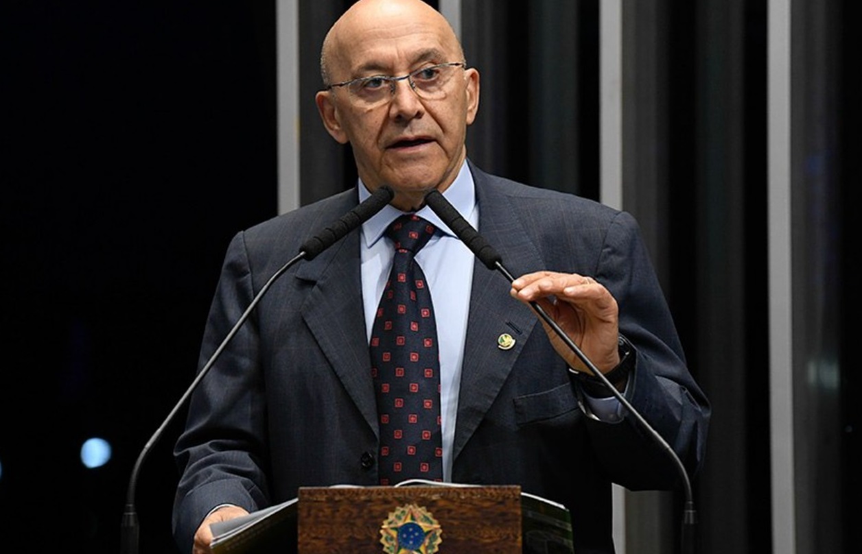 Confúcio Moura é o novo presidente da Comissão de Infraestrutura no Senado