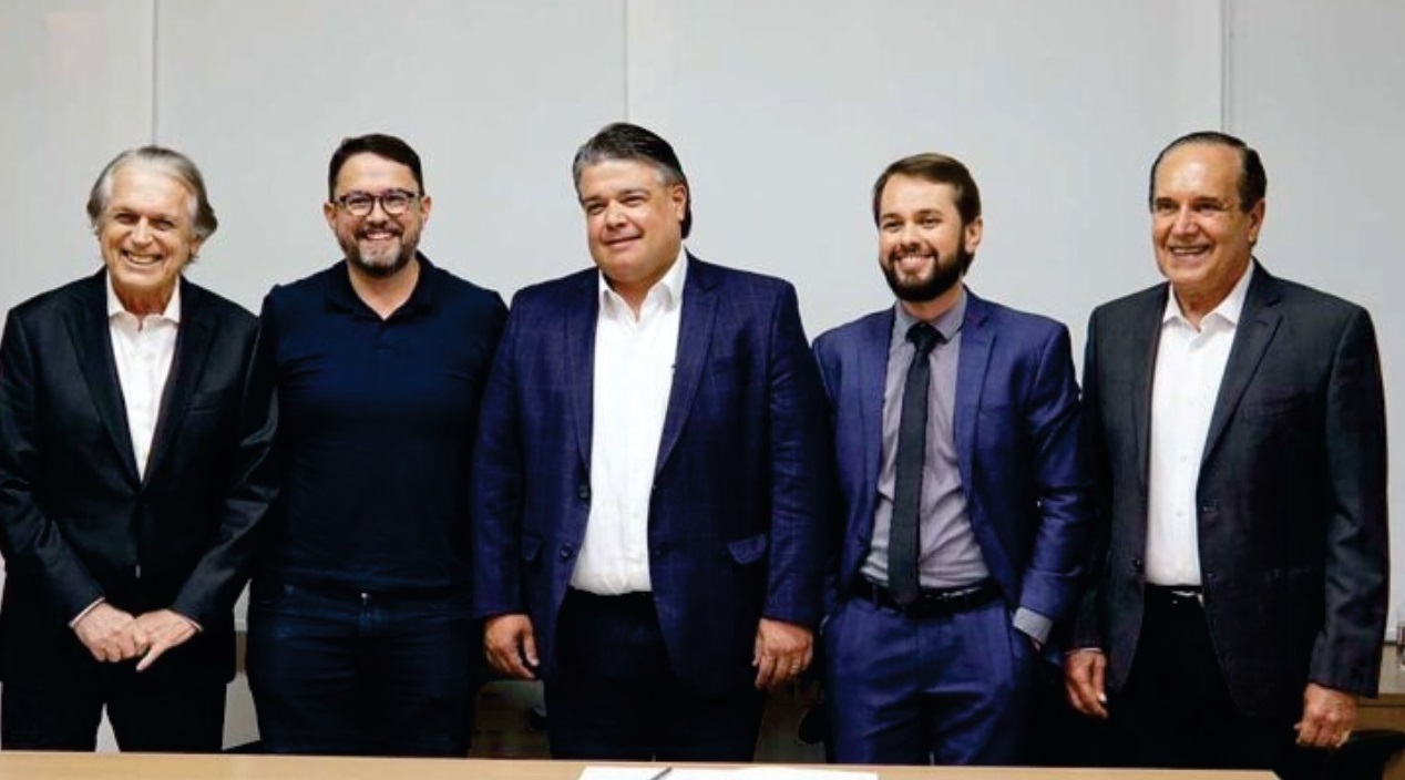 Delmiro Gouveia assume a presidência do Porto do Recife