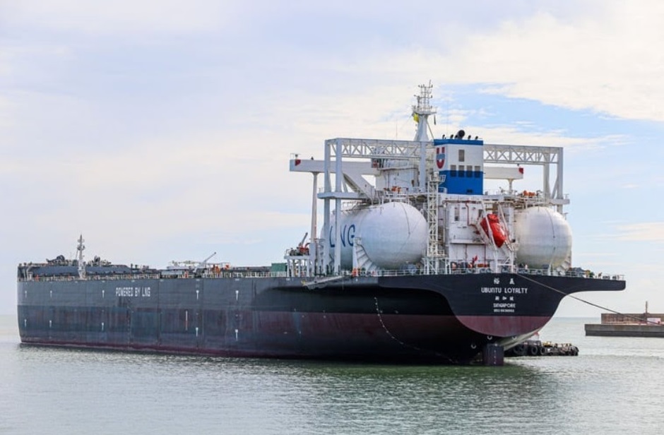 Porto de Açu recebe primeira embarcação com combustível GNL