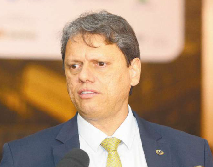 Governador propõe salário mínimo paulista de R$ 1.550