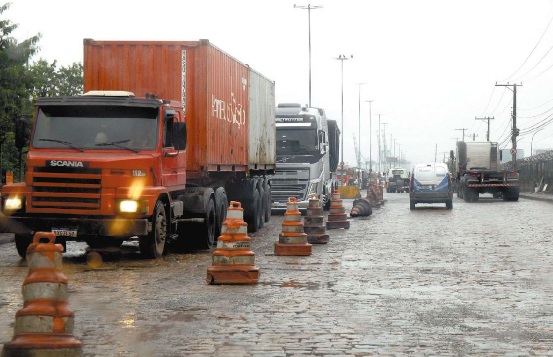 Gargalos logísticos no acesso ao Porto de Santos preocupam