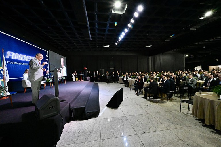 Alckmin assina resolução que cria ZPE de Aracruz, no Espírito Santo