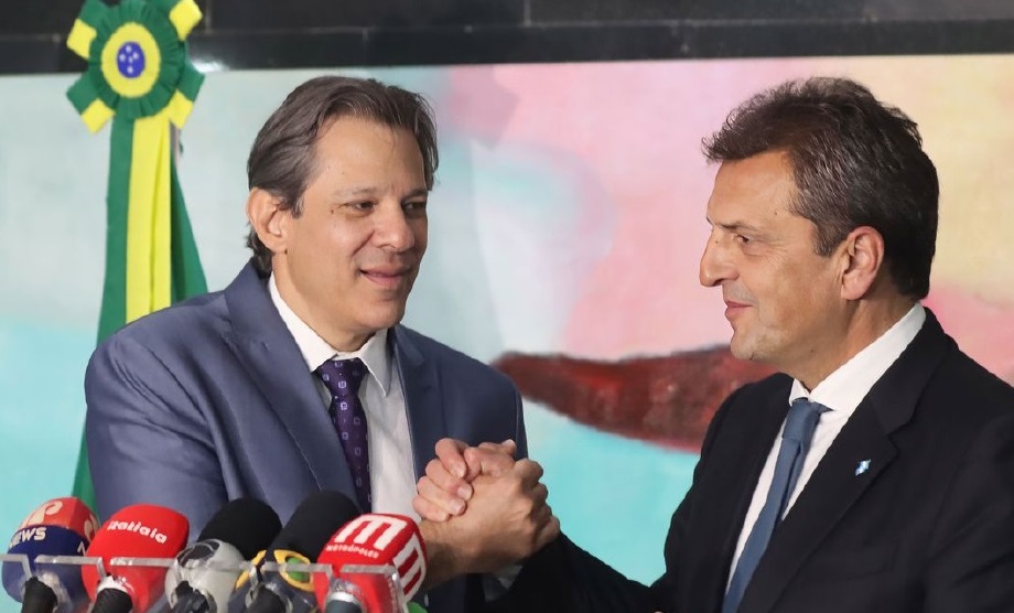 Brasil e Argentina chegam a acordo para financiamento de exportações