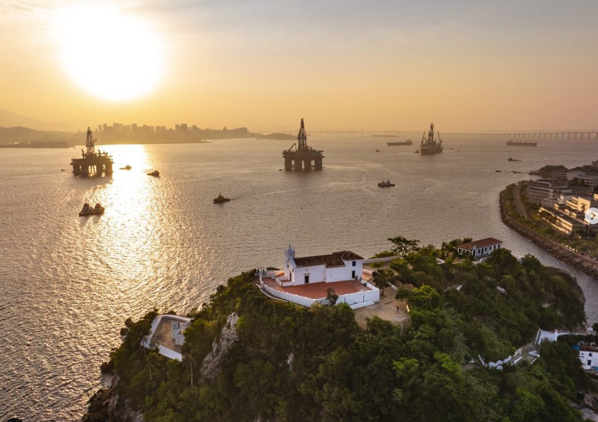 Porto do Rio de Janeiro recebeu três plataformas nos últimos dias