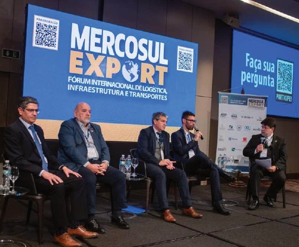 Governo uruguaio prioriza aprofundamento de canal do Porto de Montevidéu