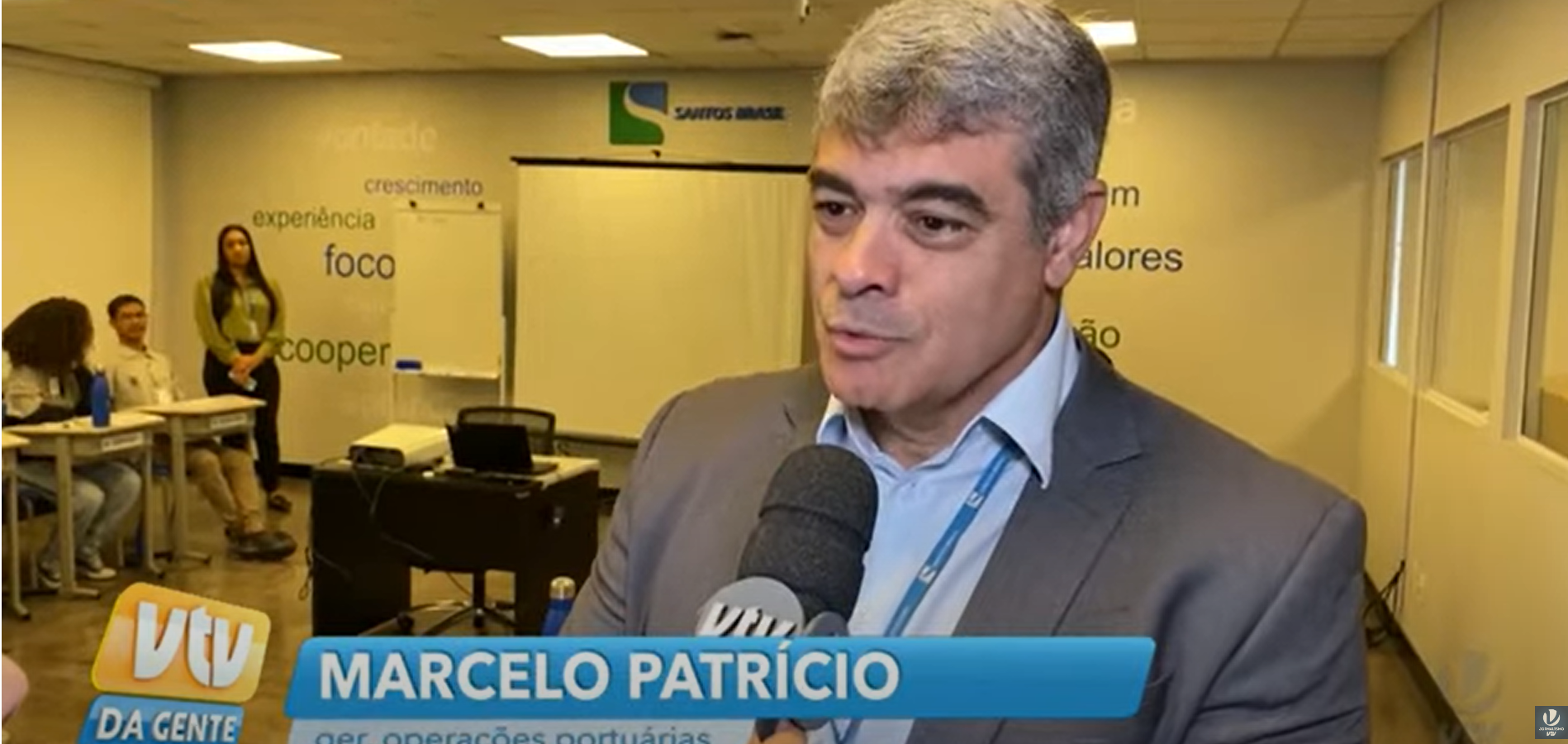 Projeto capacita jovens para o mercado de trabalho 
