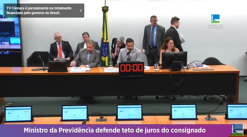 Ministro da Previdência anuncia meta de reduzir a fila do INSS até dezembro