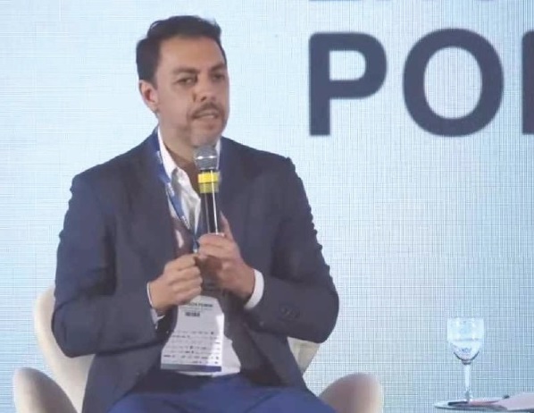 Porto de Santos mira início de 2025 para receber navios de grande porte