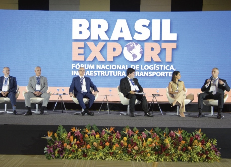 Devolução de autonomia do Porto de Santos é prioridade do ministro