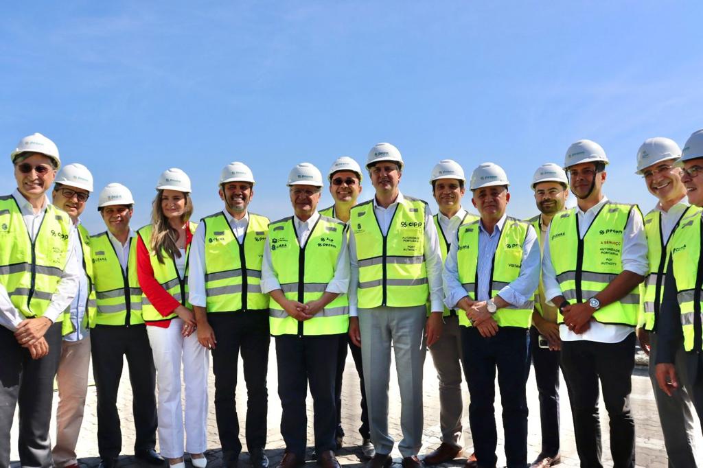 Em visita ao Pecém com vice-presidente Geraldo Alckmin e ministro Camilo Santana, governador fala sobre possível produção de eletrolisadores