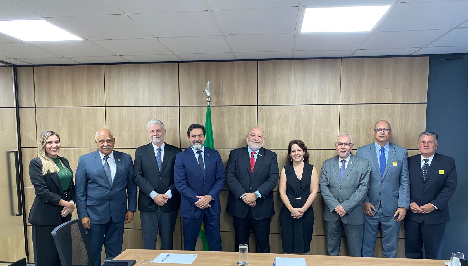 IBL lidera comitiva em visita ao Ministério de Portos e Aeroportos