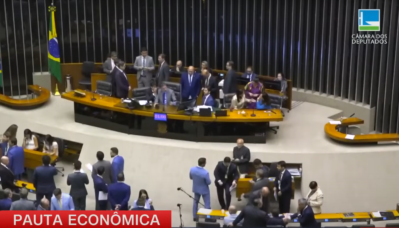 Câmara aprova taxação de offshores e fundos exclusivos, e texto segue para o Senado