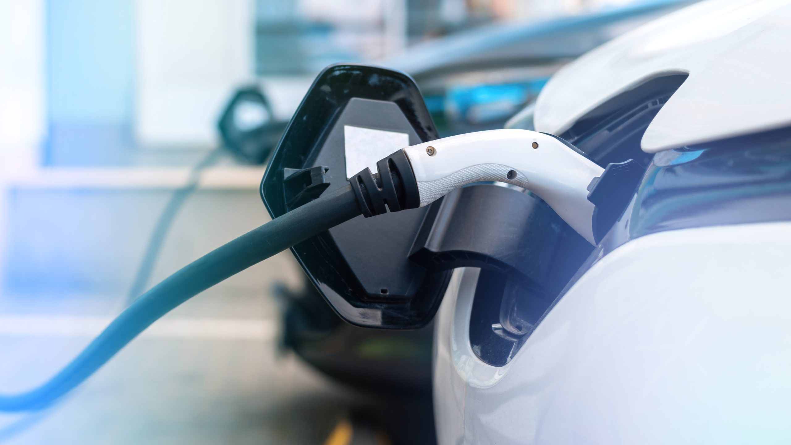 Carros elétricos chineses avançam no Brasil e importações crescem 482% em 2023