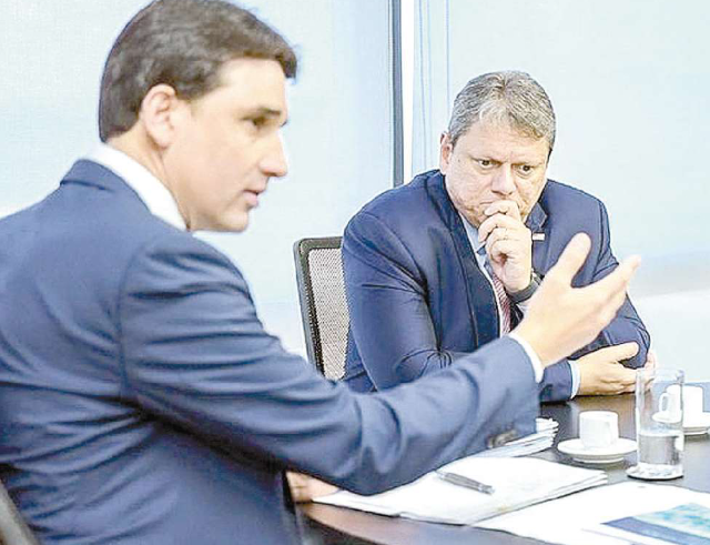 Ministro e governador debatem túnel