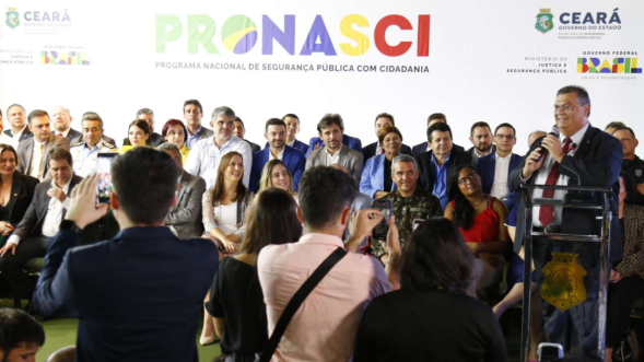 Flávio Dino admite possibilidade de GLO no Porto do Pecém
