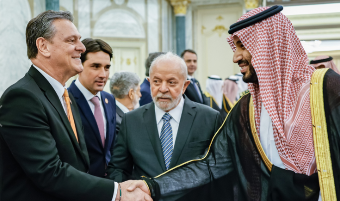 Na Arábia Saudita, Fávaro defende investimentos na agropecuária brasileira