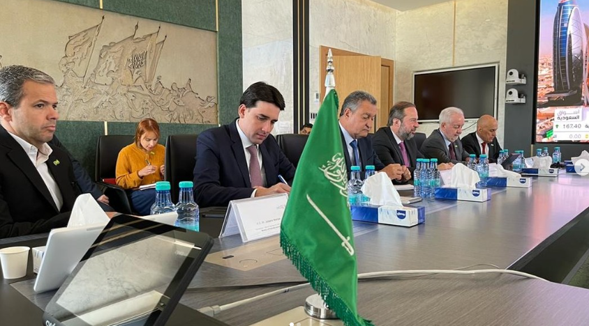 Na Arábia Saudita, comitiva brasileira apresenta projetos portuários e aeroportuários a investidores internacionais