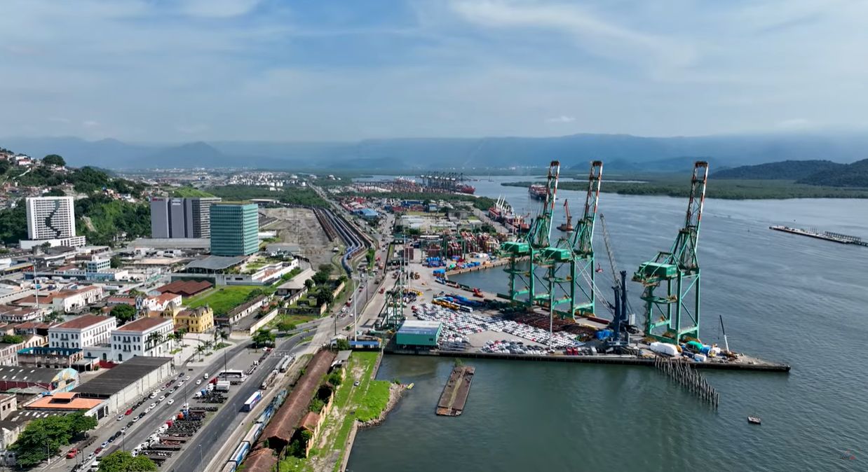 Porto de Santos registra novos recordes na movimentação de cargas