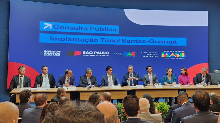 Acordo de cooperação técnica do projeto do túnel Santos-Guarujá, em Santos (SP), é assinado