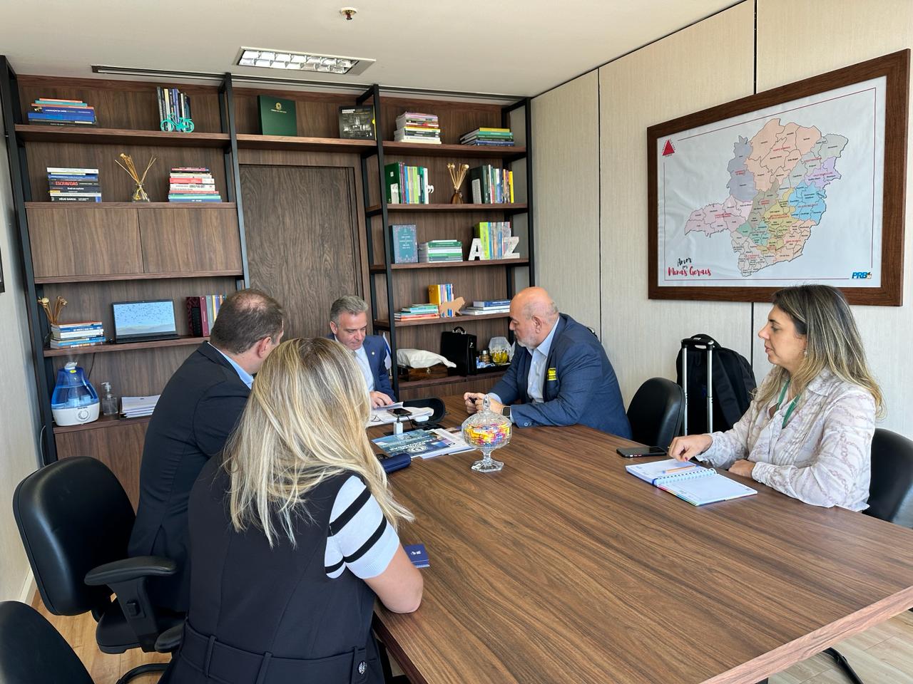 Presidente do IBL e do SOPESP se reúnem com presidente da CVT da Câmara dos Deputados