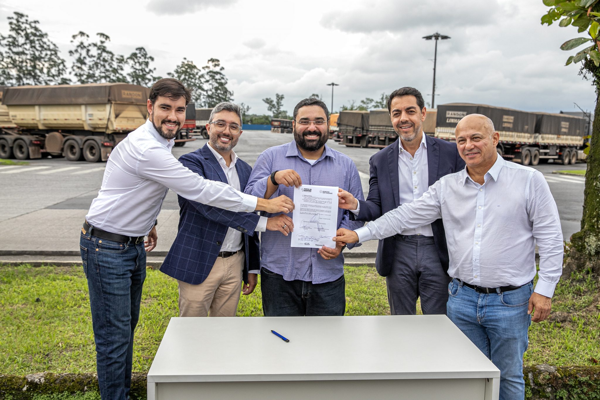 APS assina carta de intenções com administração dos Portos do Paraná