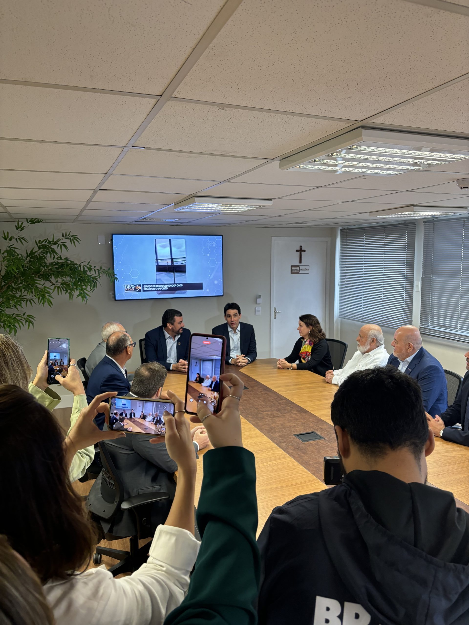 Ministro de Portos diz que estudo de concessão do canal de Santos sai em outubro